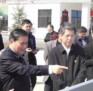 熱烈歡迎河南省副省長武國定、汝陽縣縣委書記潘峰到我廠指導(dǎo)工作